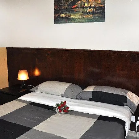 Friend House Rzym