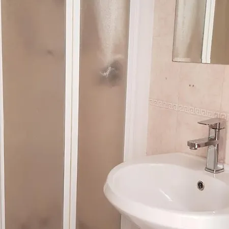 Friend House 招待所