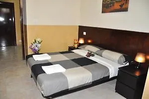 Friend House 招待所