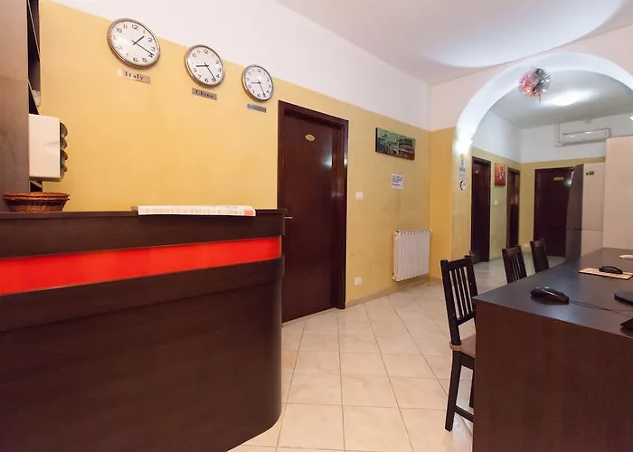 Friend House 2* 罗马