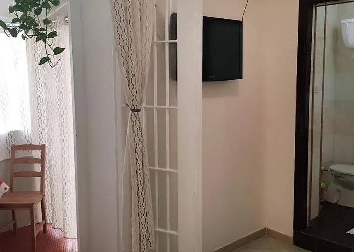 Friend House 招待所 2*