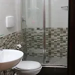 Friend House Pensionat 2*