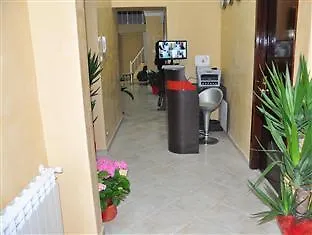 Friend House 2*