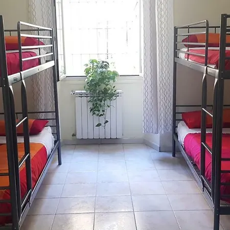 Friend House Affittacamere 2*